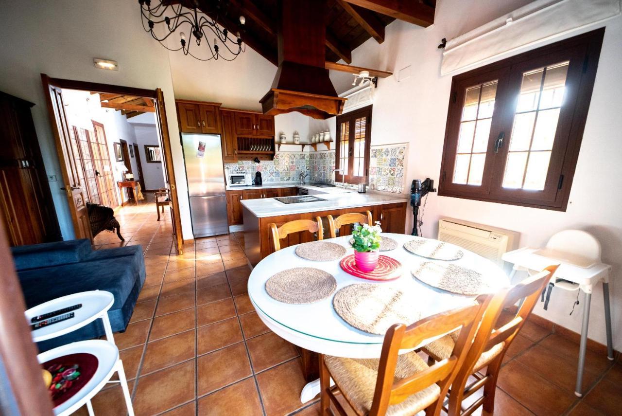 La Jacaranda Villa Hornachuelos Luaran gambar